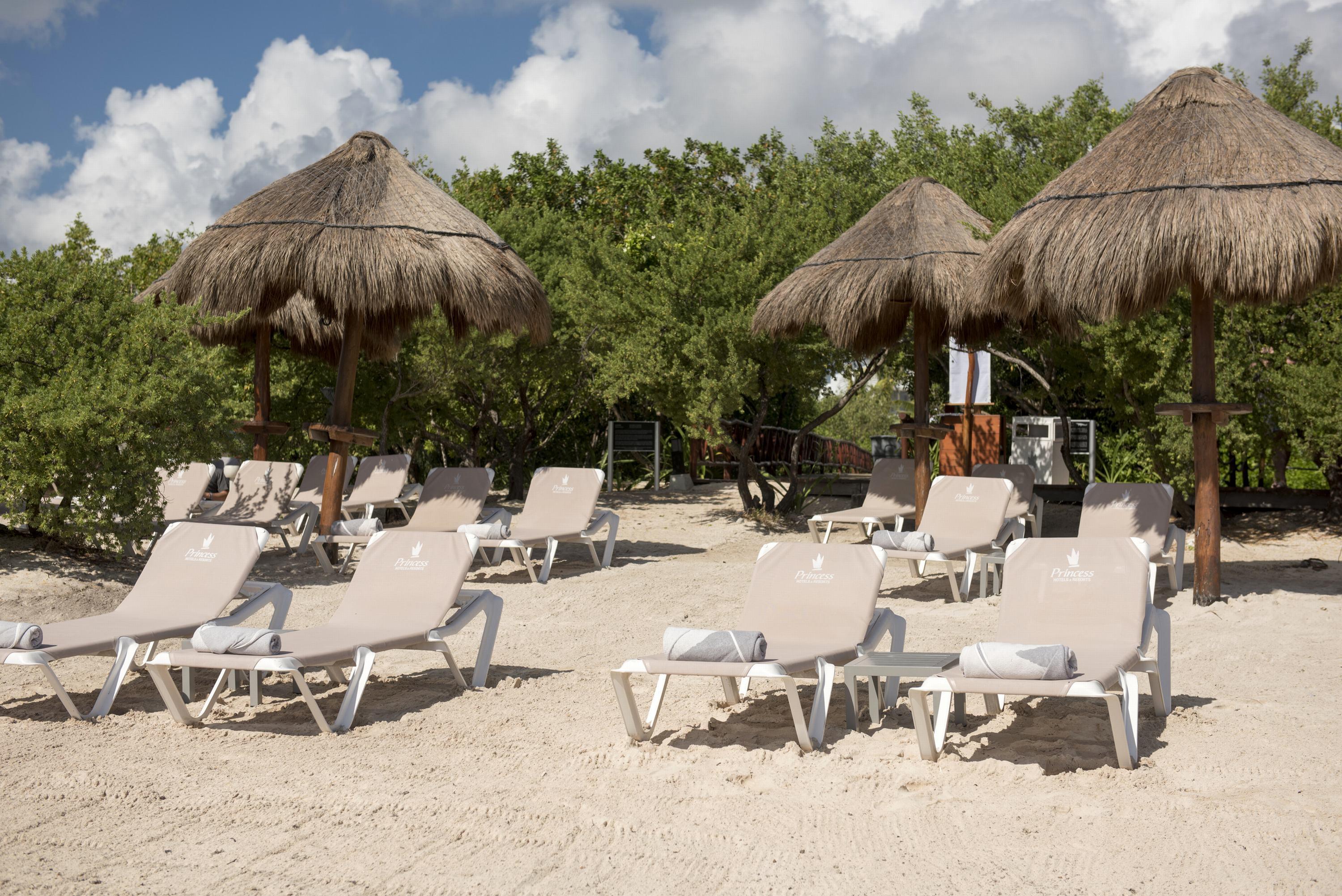 Platinum Yucatan Princess Adults Only Playa del Carmen Ngoại thất bức ảnh Beach at the Grand Palladium Hotel